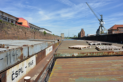 Westhafen Magdeburg Opus Aquanett Lastkahn